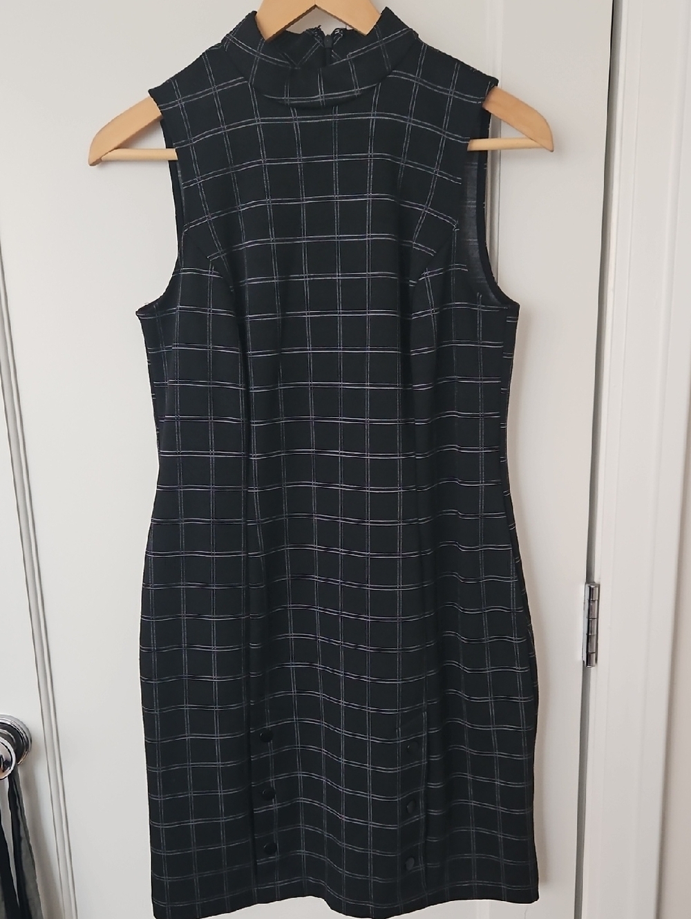 Sleeveless Black Grid Dress
